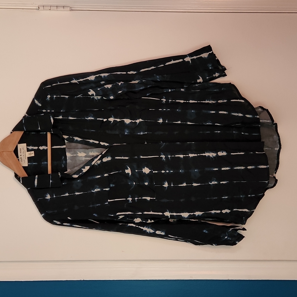 Cloth and Stone tye dye blouse with 3/4 sleeves
